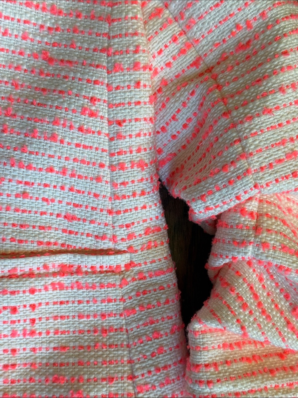 NWT! CINQ A SEPT tweed le petit khloe blazer in ivory/neon coral, size 12 - Picture 9 of 12